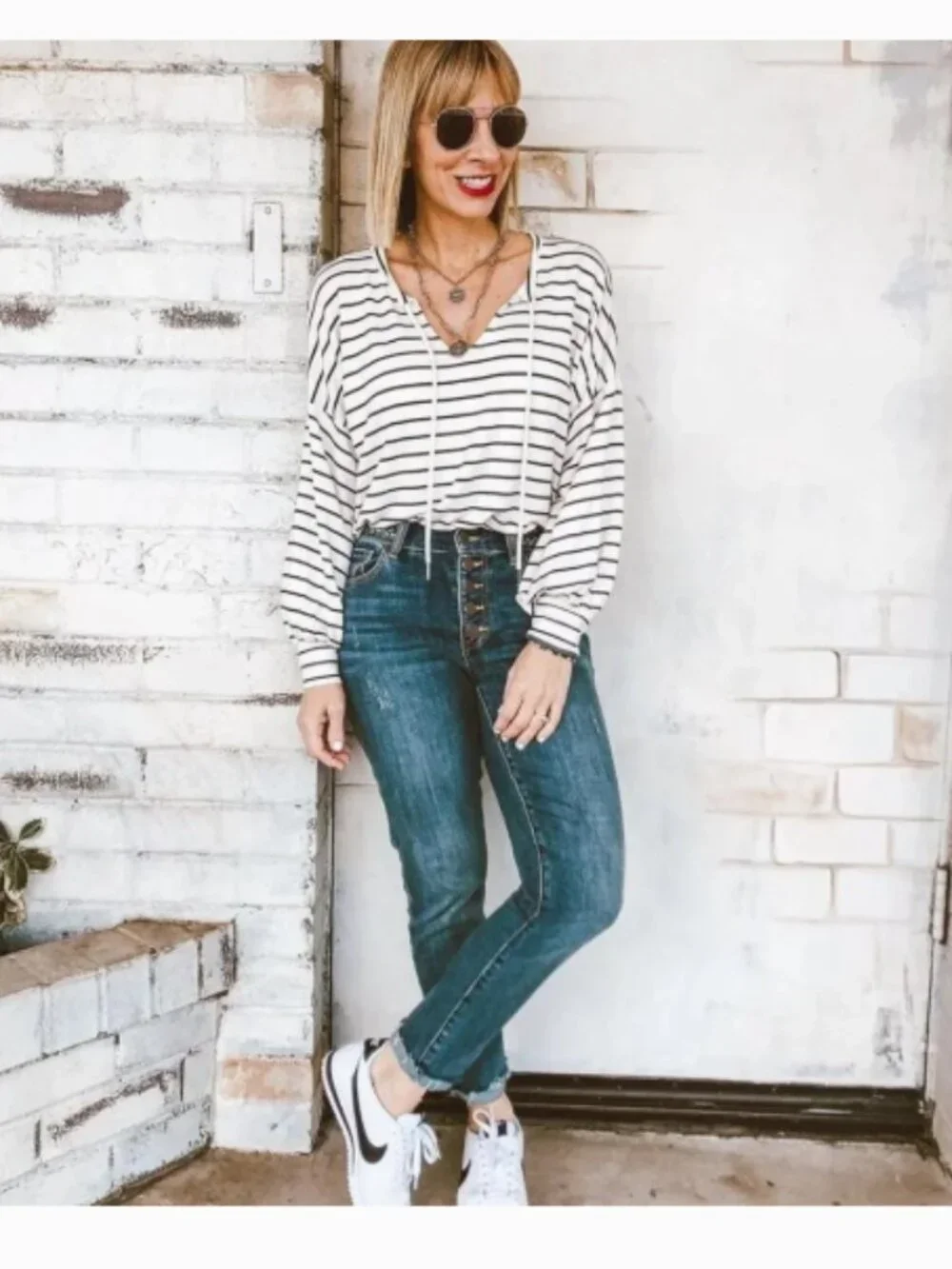 Cabi 5746 Relax Game Day Striped Sweatshirt Spring 2020 Medium Nautical Preppy - Picture 1 of 5